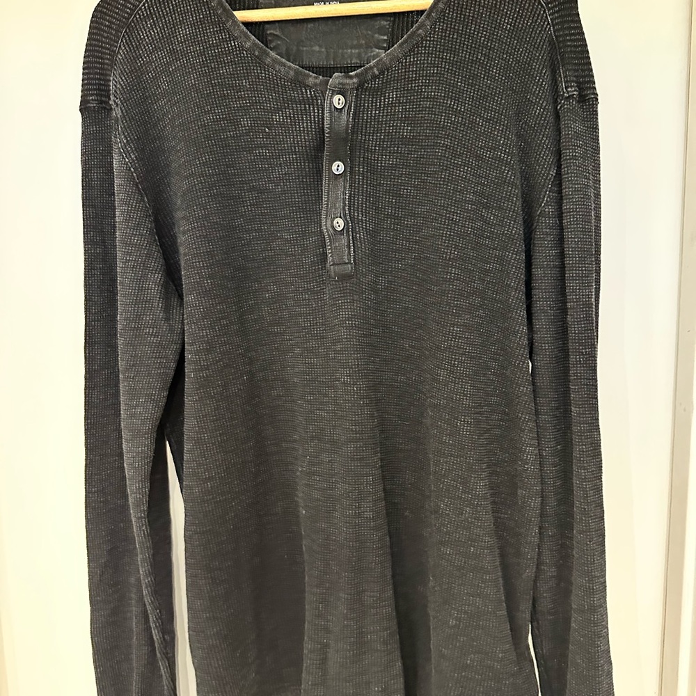 John Varvatos Men’s Memphis Waffle Henley